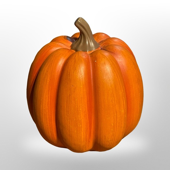 Kirkland 's‎ Fall Decor Pumpkin with Letter H Halloween Autumn Harvest Table - Picture 2 of 4